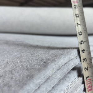 Tissu de support en <span class=keywords><strong>feutre</strong></span> de touffetage de 2m de largeur Tissu composite en caoutchouc à pois pour tapis Tissu de support pour touffetage de tapis - Product Image 2