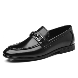 Mocassins en cuir pour hommes, bout rond, à enfiler, semelle en caoutchouc, avec boucle décorative, confortables, chaussures décontractées de printemps - Product Image 5