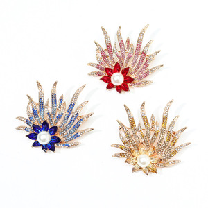 เข็มกลัดประดับมุกและเพชรพลอยรูปดอกปะการัง สำหรับเสื้อผ้า แจ็คเก็ต สูท และเครื่องประดับอื่นๆ สำหรับผู้หญิง - Product Image 1