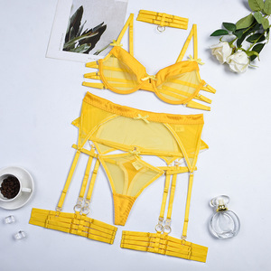 Ensemble de lingerie jaune pour femme, style fantasme sensuel, en maille transparente ajourée, exotique et sexy, avec porte-jarretelles, gaines et demi-chemises - Product Image 6