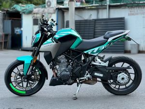 Motor refrigerado por líquido para motocicleta deportiva <span class=keywords><strong>MOTO</strong></span> 321RR de alto rendimiento y diseño ligero para entusiastas de las carreras - Product Image 5