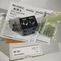Lecteur de codes à barres SR-752 Keyence Lecteur de codes QR avec garantie d'un an