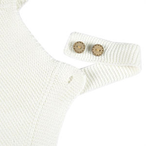 Venta de Fábrica: Ropa de Verano Blanca para Bebé, Hermoso, Cómodo y Suave Pelele para Niña - Product Image 5