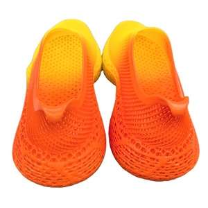 Service de prototypage et d'usinage sur mesure de chaussures et de pantoufles en TPU flexible imprimées en 3D haute performance, OEM Mode - Product Image 4