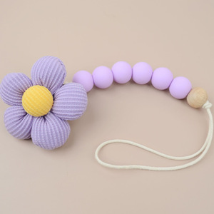 สายคล้องจุกนมหลอกเด็ก ลายดอกไม้ ทำจากซิลิโคน ปลอดสาร BPA สำหรับเด็กอายุ 0-12 เดือน พร้อมที่จับ - Product Image 4