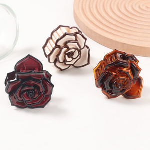 Kinling OEM diseño dulce doble Color Rosa flor horquilla pequeña Pvc princesa pelo garra - Product Image 2