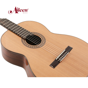 Guitarra Clásica Hecha a Mano de Cedro Macizo de Alta Calidad con Estuche de ABS (WGC2022C) - Product Image 4