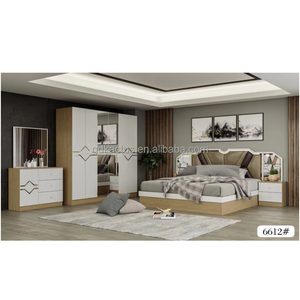 Conjunto de muebles de lujo para el dormitorio, Set de 5 piezas de diseño moderno elegante de Jordan, cristal, barato, tamaño King, con espejo, tamaño king - Product Image 4