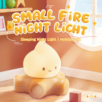 Lampe de chevet pour la maison, les fêtes, la chambre d'enfant et comme cadeau, lumière de feu chaude à intensité variable, fonctionne avec USB et piles, lampe à flamme LED moderne