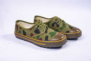 Usine hommes et femmes jaune chantier de Construction antidérapant travail terres agricoles semelle en caoutchouc 90 fleurs formation ongles <span class=keywords><strong>chaussures</strong></span> de Offre Spéciale - Product Image 4