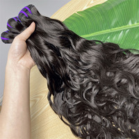 Extensions de Cheveux Naturels Ondulés de Qualité Supérieure, Meilleures Ventes, Cheveux Humains Bruts Cambodgiens Provenant d'un Donneur Unique avec Cuticules 100% Alignées