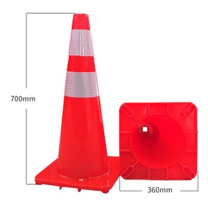 Cône de signalisation routière réfléchissant prismatique haute intensité en PVC rouge de 28 pouces (700 mm) pour la sécurité routière et la construction - Product Image 2
