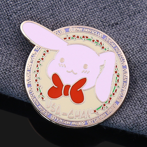 Épinglette personnalisée à bas prix, épinglette en émail dur avec paillettes de dragon d'anime, logo de dessin animé personnalisé, souvenir, broche, épinglette de revers - Product Image 5