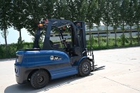 Chariot élévateur électrique tout-terrain diesel neuf de 3, 3,5, 4 et 5 tonnes, prix usine, qualité supérieure, personnalisable, certifié CE