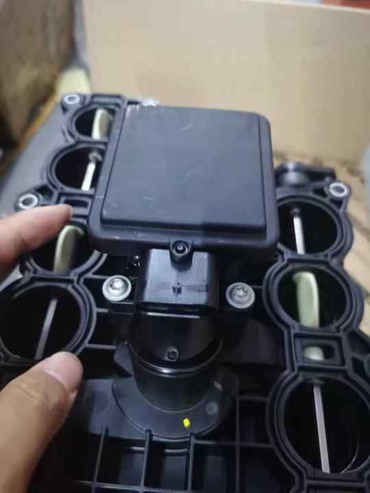 Source Original new auto diesel engine intake manifold for  