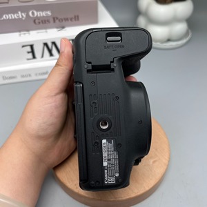 Cámara de Fotografía de Retratos Lista para Enviar, <span class=keywords><strong>800D</strong></span> (Rebel T7i), 24.2 MP, APS-C, Video 1080P, Sensor CMOS, Compatible con SD/SDHC/SDXC - Product Image 5