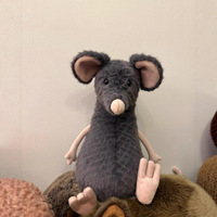 Jouet de souris en peluche douce en polyester, design de dessin animé mignon, animal en peluche pour la décoration de la chambre des enfants