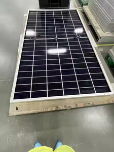 Panneau solaire monocristallin bifacial Suntech STPXXXS-C72/Nsh 600W de type N, entièrement noir, avec une efficacité de 23,4% - Product Image 4