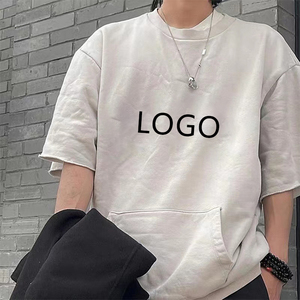 تي شيرت رجالي مخصص من القطن بطباعة بارزة للشعار، تصميم فضفاض بنمط الهيب هوب والملابس الشارعية، هودي نصف كم من الصوف - Product Image 3