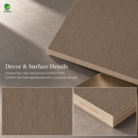 Contreplaqué plaqué Jinbase W-KJ-015 Warm Pebble Greige, qualité E0, 1220x2440mm, feuille de placage teck, traverses en bois composite.