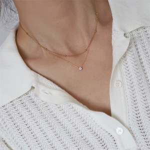 Exquisito Collar de Doble Capa con Circonita Incrustada, Chapado en Oro de 18k, Cadena para Clavícula de Acero Inoxidable y Titanio para Mujer - Product Image 4