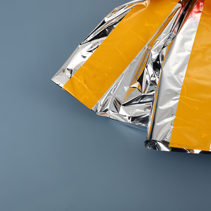 Tente tubulaire de survie en mylar imperméable et légère, abri d'urgence portable pour le camping, la randonnée et la chasse - Product Image 4