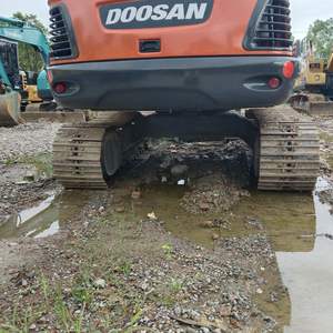 Mini pelle Doosan DX60 d'occasion d'origine coréenne de qualité supérieure pour une construction polyvalente - Product Image 4