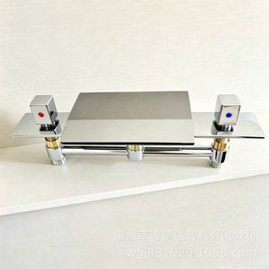 Robinet de bain à trois trous avec panneau de douche cascade, cartouche céramique, 6 pouces, débit de 1 pouce supérieur à 7,0 GPM - Product Image 2