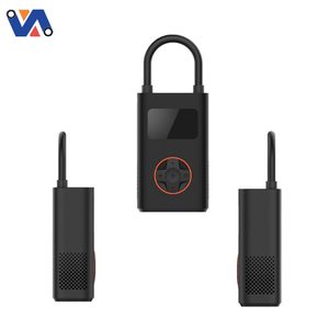 Stock DE LA UE <span class=keywords><strong>QiCYCLE</strong></span> N3 neumático eléctrico portátil bomba de aire batería incorporada Multi-boquilla Scooter bomba compresor con luz - Product Image 3