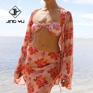 Bikini sans bretelles anti-boulochage à imprimé plage fabriqué par le fabricant, maillot de bain en nylon recyclé personnalisé, ensemble deux pièces - Product Image 3