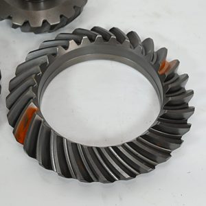 Piñones y Engranajes de Corona Personalizados de Venta Caliente de Fábrica, Eje Central 17 o 29, Piezas de Repuesto para Camiones 2502101 o 102 para Howo HowoA7 - Product Image 4