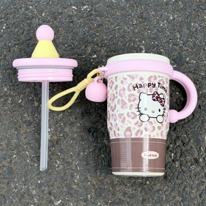 Nouvelle Arrivée Bouteille d'Eau Isotherme en Acier Inoxydable 600ML Hello Kitty avec Breloque Mignonne pour Enfants Scolaires - Product Image 6