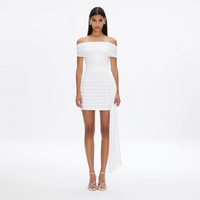 Nouvelle Robe Mini de Soirée Élégante Blanche à Épaules Dénudées, Froncée, Moulante, avec Traîne Asymétrique et Drapé, Personnalisée pour Femme, Idéale pour l'Été et les Fêtes