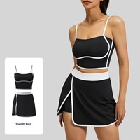 Ensemble 2 pièces sportif color block d'été avec bordure contrastante : Débardeur de yoga à fines bretelles et Jupe-short fendue anti-transparence pour le tennis, le golf et le fitness
