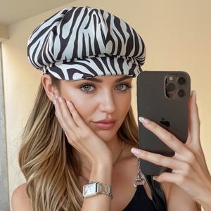 Béret de visage américain européen d'été pour femmes pour <span class=keywords><strong>Amazon</strong></span> Cross-Border Duck Tongue Painter Hat Leopard Zebra Print Octogonal Cap - Product Image 2