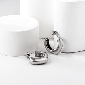 אסון באיכות גבוהה סיטונאי תכשיטי אופנה היפושסנטיות בציפוי זהב 18 קראט נירוסטה נשים עגילי חישוק מרובעים - Product Image 6