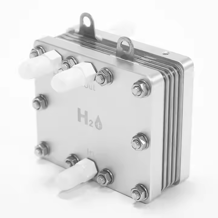 Different flow rate PEM Electrolyzer With