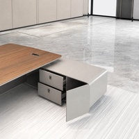 Bureau de direction en placage de noyer avec base en cuir, finition bronze mat, LED intelligente, panneau E0, mobilier de bureau sur mesure en gros