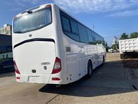 Fabricant chinois Youtong bus 55 places d'occasion bus de luxe longue distance à vendre