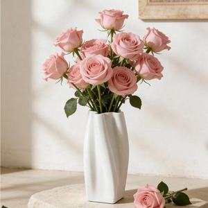 Elegante Florero de Cerámica Crema, Pieza de Arte de Estilo Francés para Sala de Estar, Sala de Exposiciones, Mesa, Hotel - Product Image 4