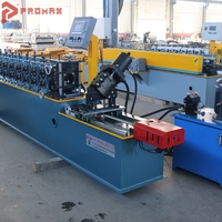 Machine à profilés Omega pour systèmes de plafonds métalliques et fabrication de profilés en acier pour ossatures murales intérieures