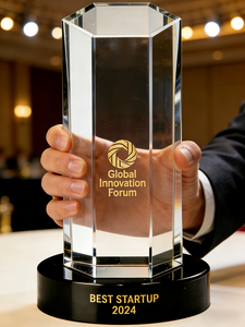 Trophée <span class=keywords><strong>de</strong></span> compétition professionnel personnalisé en acrylique léger - Personnalisation rapide du logo et du titre pour les summits sectoriels, les défis d'innovation - Product Image 5