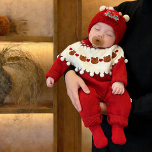 Vêtements pour bébé, combinaison en acrylique rouge pour l'hiver, style occidental, adorable pull en tricot avec petit ours, <span class=keywords><strong>tenue</strong></span> pour bébé d'un mois - Product Image 4