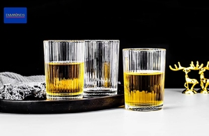 Vaso de rayas Taza de <span class=keywords><strong>vidrio</strong></span> Patrón de costilla 220ML Tazas de whisky Cristalería Diamantes transparentes Cristalería Agua Jugo <span class=keywords><strong>Vidrio</strong></span> Grado alimenticio - Product Image 6