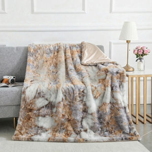 Manta de invierno de piel sintética de zorro al por mayor, de alta gama, teñida en punta, peluda y esponjosa, de poliéster y modacrílico para prendas de vestir de Europa Occidental - Product Image 1