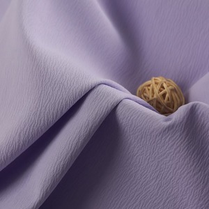 <span class=keywords><strong>Prix</strong></span> d'usine, tissu en crêpe de maïs 150 GSM, <span class=keywords><strong>98</strong></span>% polyester et 2% élasthanne, effet drapé, coupe-vent, pour kimonos et robes de soirée - Product Image 3
