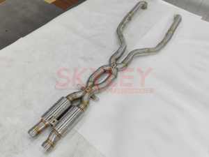 Modification d'échappement automobile Convient pour <span class=keywords><strong>BMW</strong></span> <span class=keywords><strong>BMW</strong></span> M3 <span class=keywords><strong>E92</strong></span> <span class=keywords><strong>V8</strong></span> 4.0l 2008-2013 Tuyau d'échappement intermédiaire en acier inoxydable Tuyau avant X - Product Image 4