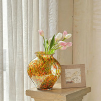 Vase à fleurs coloré et élégant, ornement de bureau artistique de luxe, décoration minimaliste pour une ambiance calme à la maison