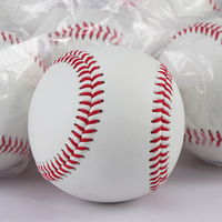 Ballon de baseball professionnel en cuir de vachette durable avec noyau en laine pour entraînements quotidiens en extérieur