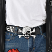 Femmes Hommes Ceintures de taille Crâne Carré Pyramide Ceinture Incrustée pour Dames Punk Personnalité Oeillet Ceinture pour Jeans Décoration